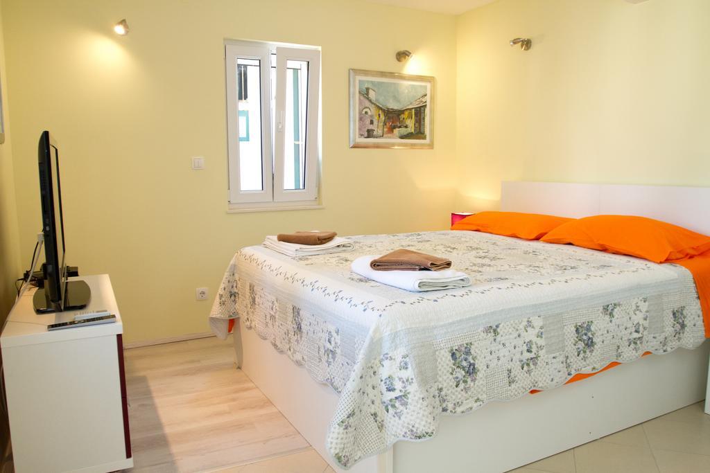 Apartments & Rooms Toni Split Oda fotoğraf